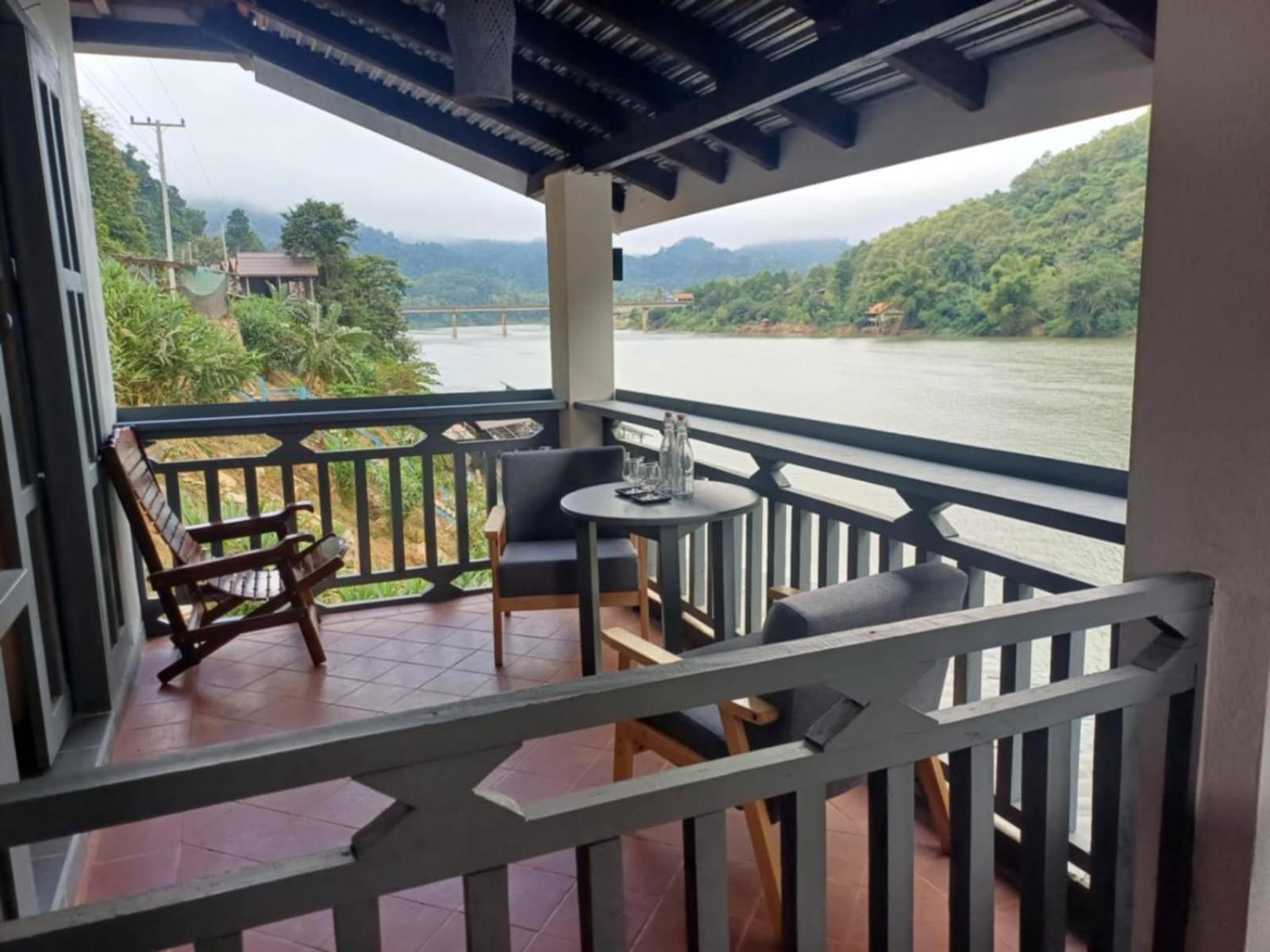 Dokchampa River View Villa Nongkhiaw Екстериор снимка