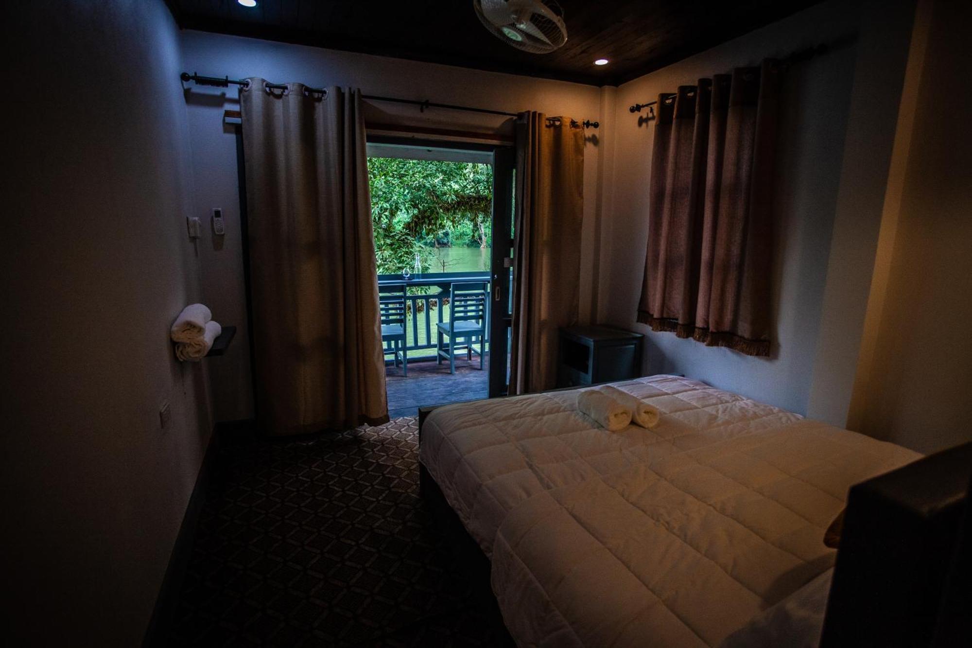 Dokchampa River View Villa Nongkhiaw Екстериор снимка