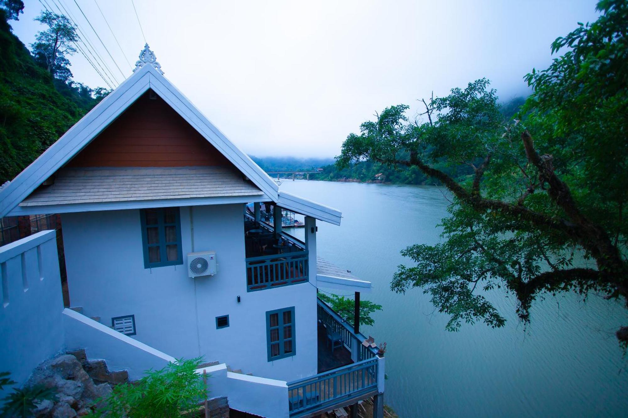 Dokchampa River View Villa Nongkhiaw Екстериор снимка