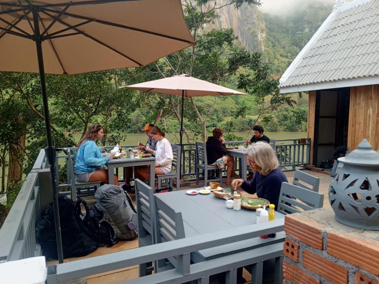 Dokchampa River View Villa Nongkhiaw Екстериор снимка