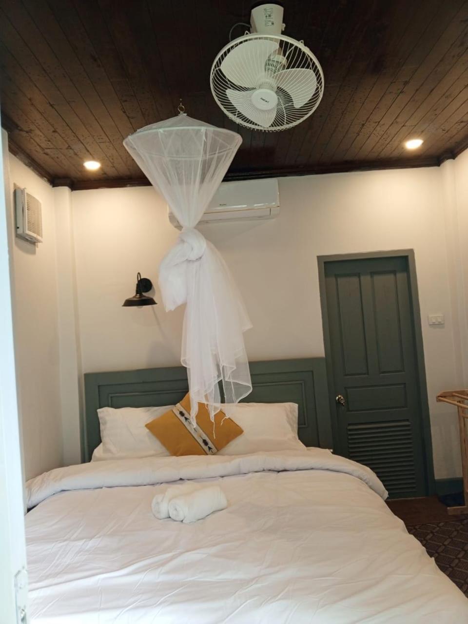 Dokchampa River View Villa Nongkhiaw Екстериор снимка